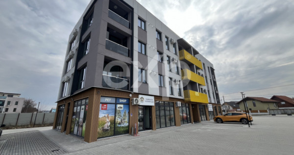 De inchiriat spatii comerciale bloc nou in apropiere de DN1