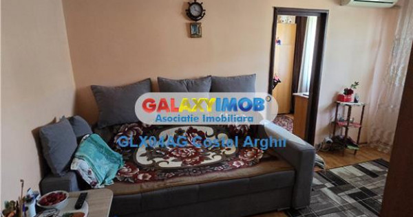 Vindem ap 2 cam SD , et 4, zona Kaufland Craiovei, mobilat