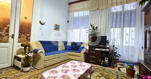 Apt 2 camere, 2 boxe mari, in Centrul Istoric