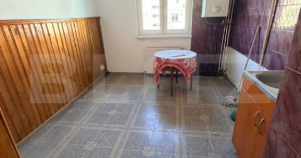 De v&acirc;nzare Apartament 3 camere &icirc;n fața Gării Făgăraș