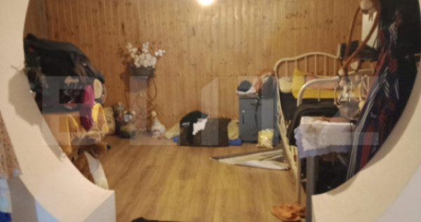 Casă cu teren generos de 739 mp &icirc;n D&acirc;mbu Pietros
