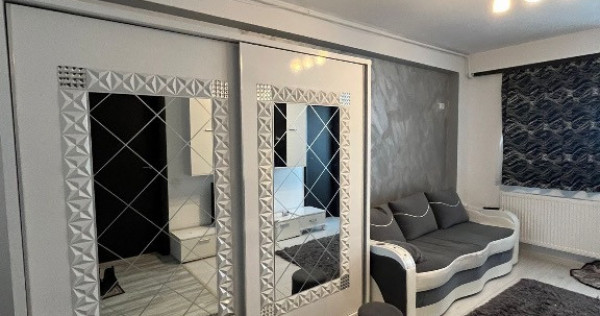 &icirc;nchiriere studio 2 camere +bucătărie.Utilat și mobilat modern