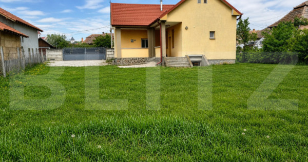 Casa 3 camere de inchiriat,teren 1325 mp,Unirea