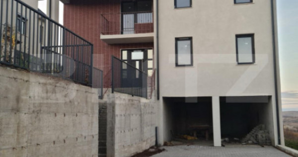 Vilă &icirc;n Dezmir cu 5 camere &icirc;n zona rezidențială de lux!