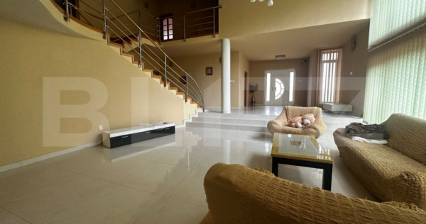 Casa de vanzare, 390 mp, zona Cetate