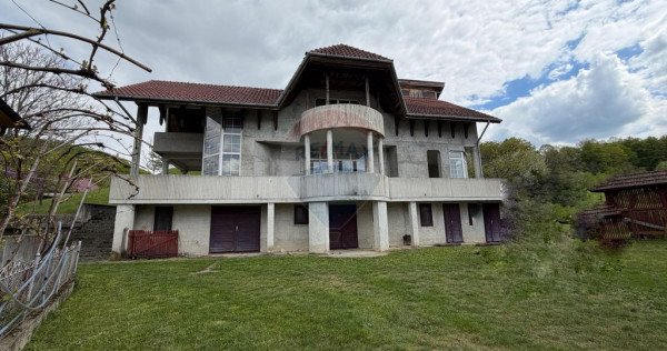 Proprietate spatioasa cu teren generos -&icirc;n Buciumi /Somc...