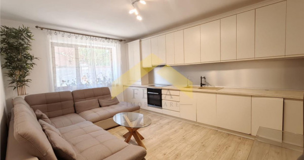 Apartament 3 camere de zona Bujac bloc NOU