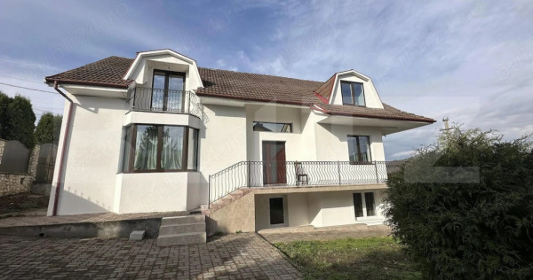 Casa superba in Voiniceni, 250mp utili, teren de 11Ari