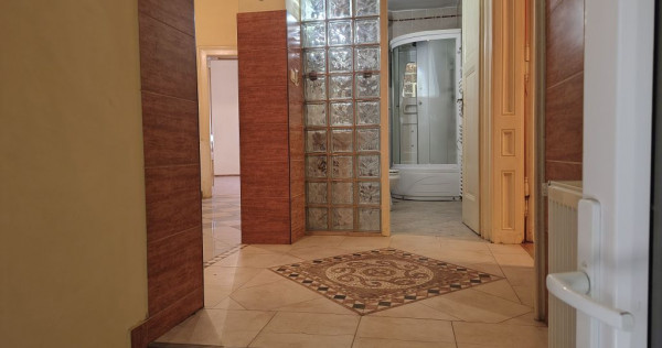 Apartament la casă cu front stradal, str. M. Eminescu. 1...