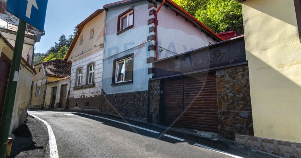 CASA COMPUSA DIN 2 APARTAMENTE, SCHEII BRASOVULUI| COMISI...