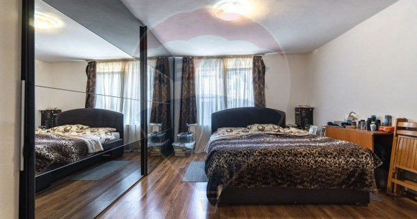 CASA COMPUSA DIN 2 APARTAMENTE, SCHEII BRASOVULUI| COMISI...