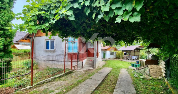 Casă de v&acirc;nzare &icirc;n Nucșoara &ndash; Sboghițești, teren 240