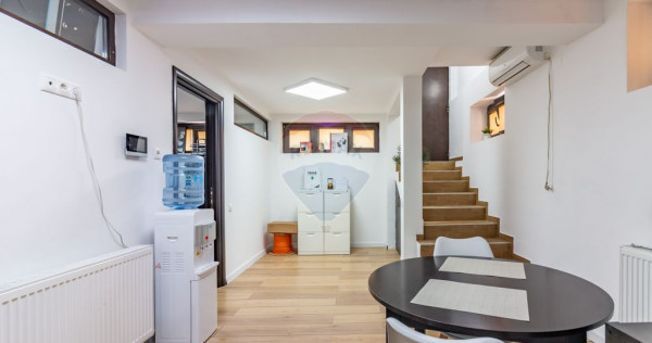 Apartament 4 camere de vanzare,Agricultori 80,sector 2