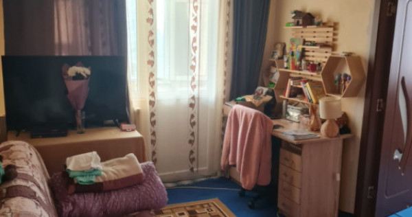 Apartament 2 camere, 39 mp, centrala proprie, etaj 3/4, zona