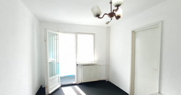 Apartament 3 camere de vanzare in zona Inel II