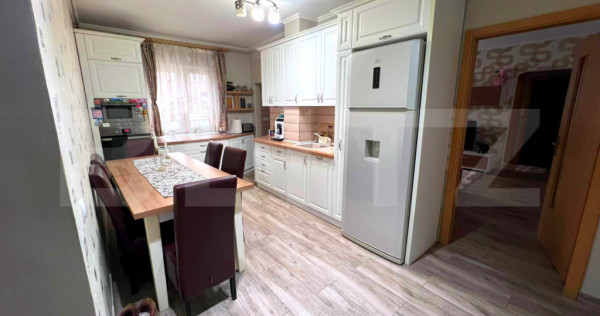 Apartament 3 camere, 65 mp, zona Ultracentral Blaj