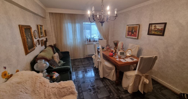 Faleza nord unirii- apartament 4 camere decomandat