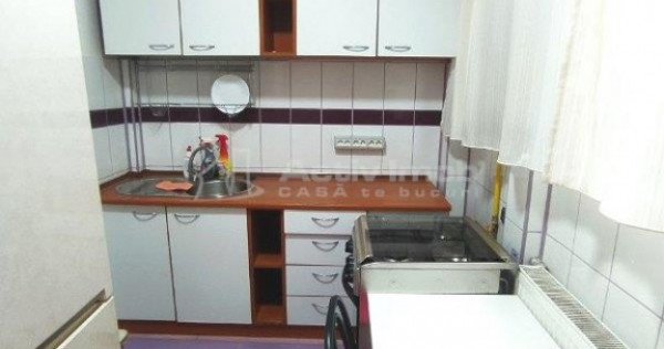 Rahova - Salaj - 2 camere decomandat- centrala proprie - AC