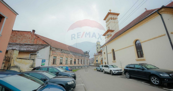 De v&acirc;nzare apartament 4 camere, Ultracentral - Piața Ra...