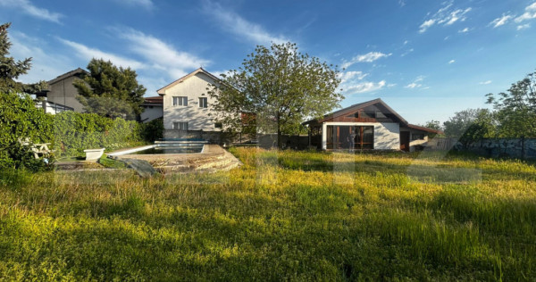 Căsuță de vacanță utilată, teren 720 mp, piscină, zon