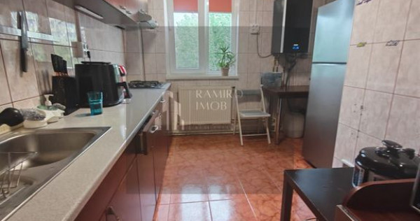 Apartament 4 camere decomandat /centrala- Titan/ Aleea Fe...