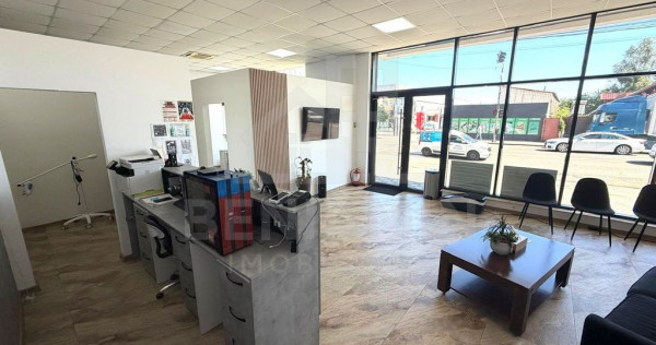 Spatiu comercial pe Bulevardul Decebal - Rovine - Helmat ...