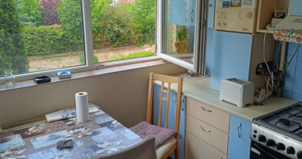 Apartament 2 camere ET 1 , zona C.Moldovei
