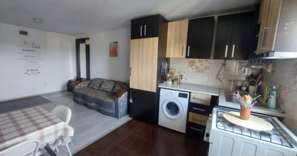 Apartament open-space cu 3 camere, 58 mp, zona Rovine