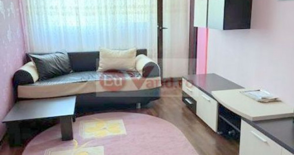 De vanzare apartament cu 3 camere, micro 38, et. 3, 63.000 euro