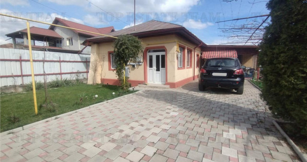 Teren generos 700 mp, include casa cu panouri fotovoltaice,