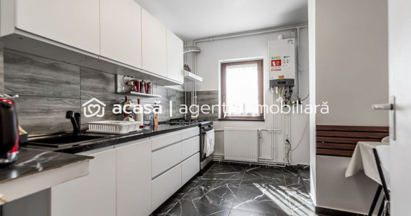 Apartament renovat cu 2 camere Micalaca etaj 3 Comision 0
