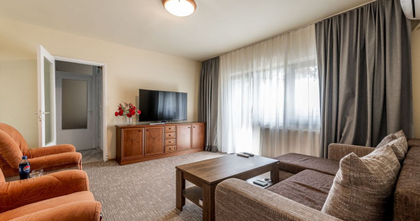 Apartament renovat cu 2 camere Micalaca etaj 3 Comision 0