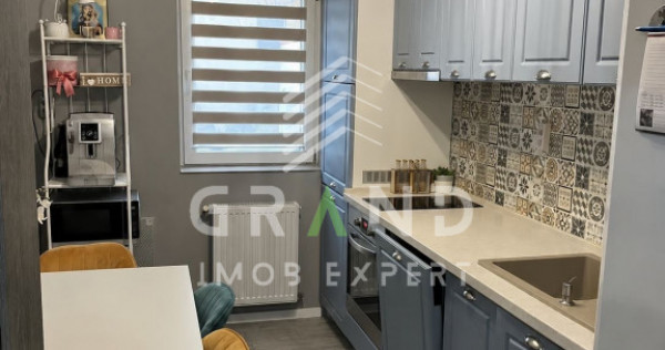 Apartament 2 camere de vanzare , zona Florilor, Floresti.