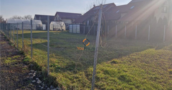 Teren ingradit de 700 mp cu toate utilitatile Mosnita Veche