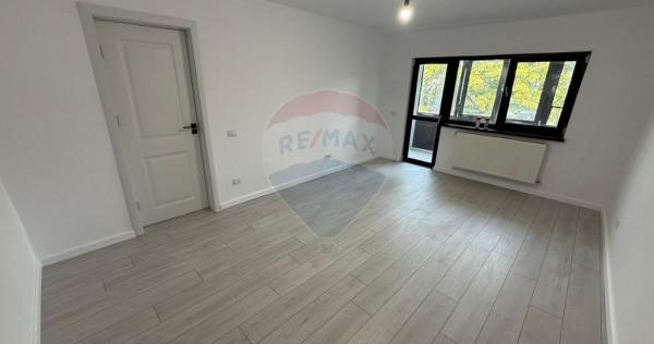 Apartament cu 3 camere B.dul Bucuresti