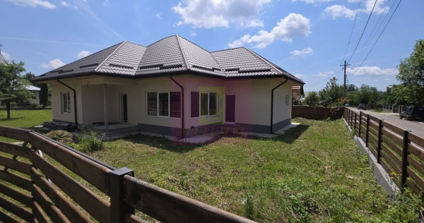 Casa de vanzare cu 4 camere in Brebu
