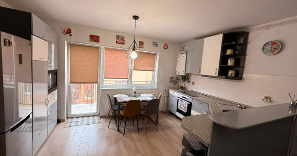 Apartament 3 camere,zona Eroilor