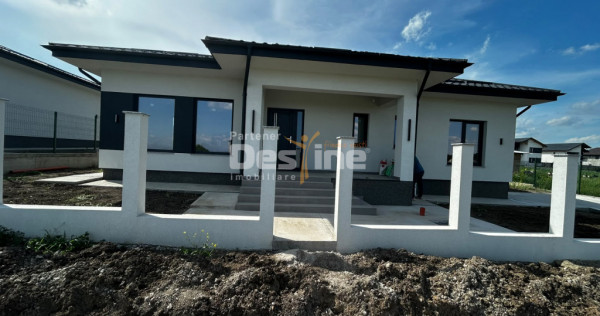 Casă individuală 4 camere, 100 mp utili, curte 450 mp Brea