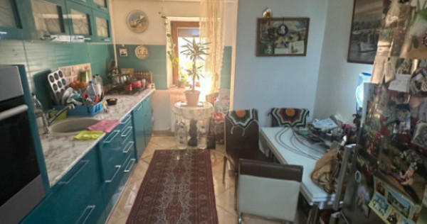 Apartament 4 camere de v&acirc;nzare | Poarta 6, Constanța