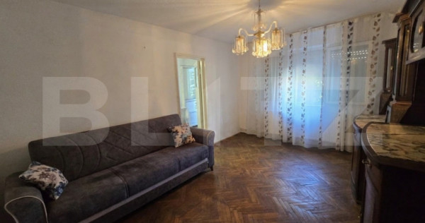Apartament 3 camere, 60 mp, etaj 2, zona Centrala