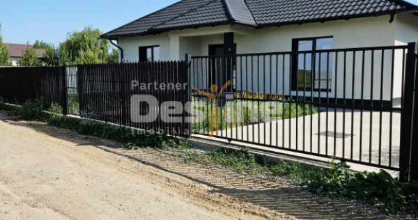 Casă modernă de v&acirc;nzare | Zona VIȘAN | decomandat, 3 cam