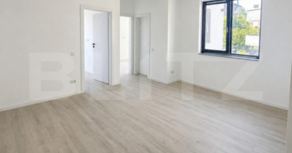 Apartament 3 camere + balcon, etaj 1
