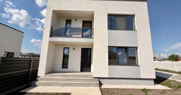 Casă P+1 de v&acirc;nzare, 120 mp, spatele parcului