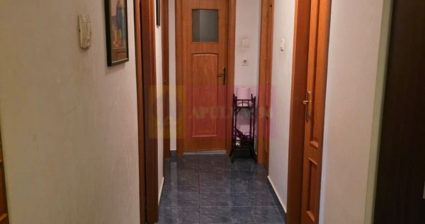 Vanzare apartament 3 camere Unirii-Zepter
