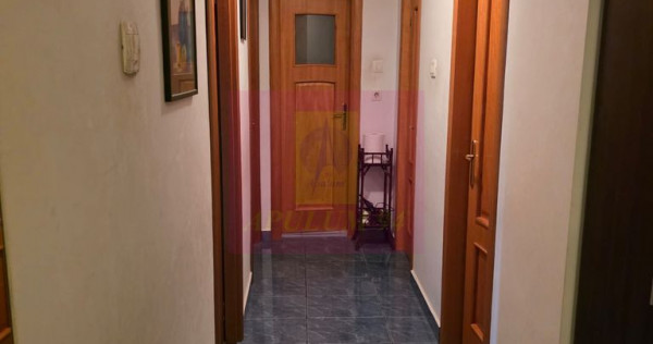 Vanzare apartament 3 camere Unirii-Zepter