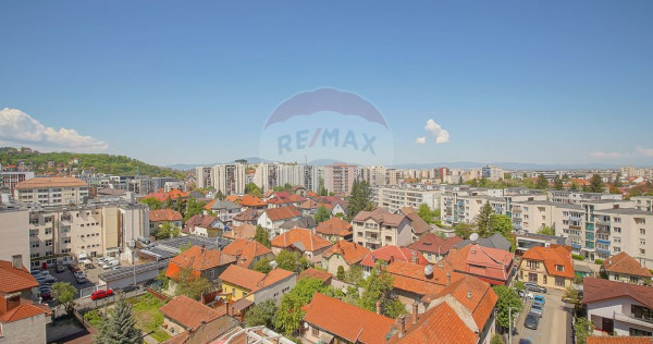 Apartament 3 camere cu panorama in Centrul Civic