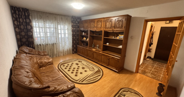 Apartament 3 camere, 68 mp, Craiovița Nouă - Promenada Mal