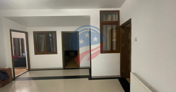 CASA 3 CAMER, Piata Centrala, de inchiriat/ de vanzare