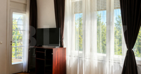 Clădire istorică, apartament, 4 camere- 130 mp, etaj 1, zo