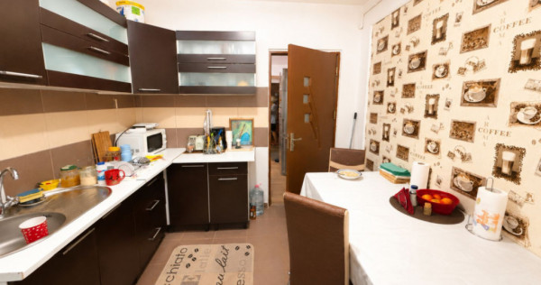 Apartament 3 camere, 65.99 mp, bloc nou 2017, Craiovița Nou